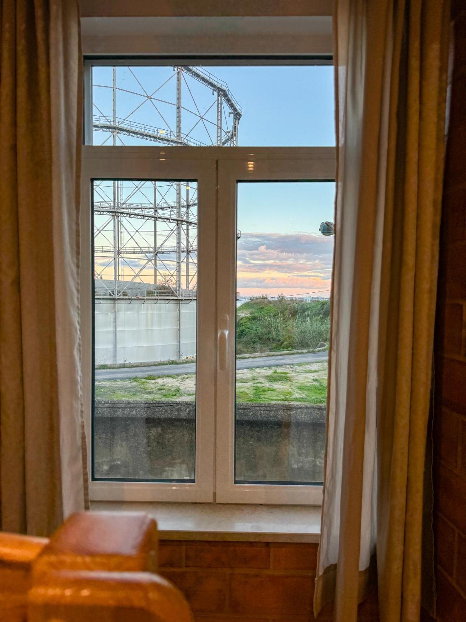 Quiet And Cozy, Easy Access To Lisbon Highlights #1880アパートメント エクステリア 写真